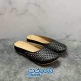 صندل طبی مدل آرشیدا مشکی با طراحی سوراخدار و رنگ مشکی