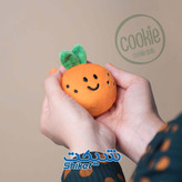 عروسک آویز با طراحی نارنگی
