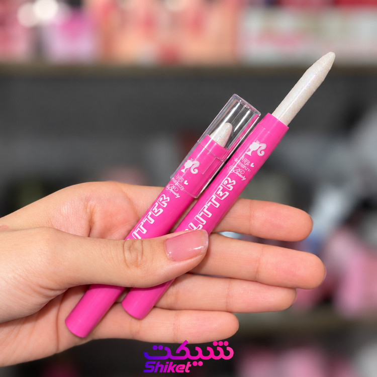 هایلایتر مدادی WARDABEAUTY در دست