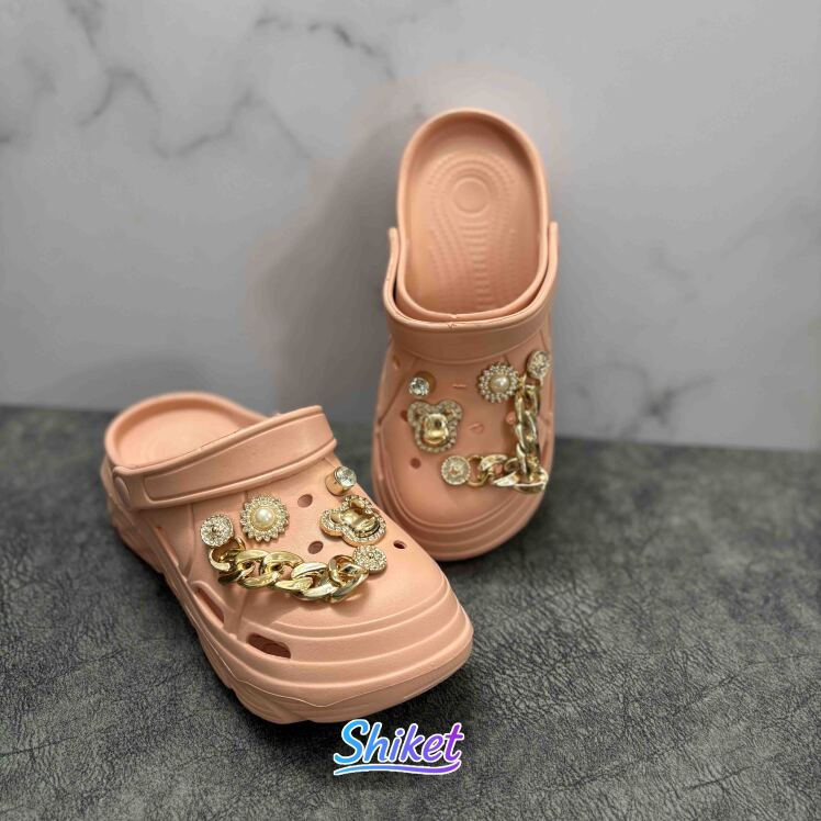 کراکس زنانه نگین‌دار مدل Golden Charm (رنگ کالباسی)